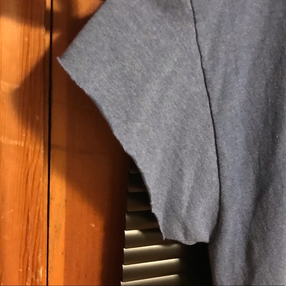 ⚠️SOLD⚠️Lincoln outfitters men style tee - Picture 3 of 5